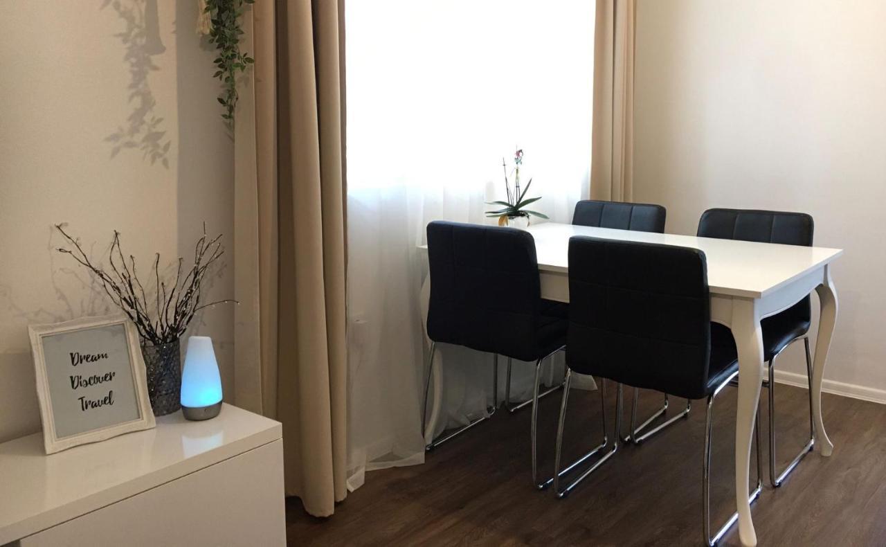Cozy And Charming Apt. Sarajevo Apartment Luaran gambar