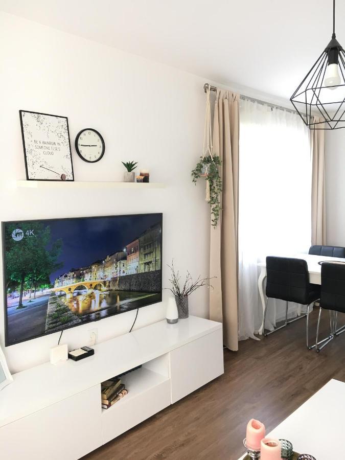 Cozy And Charming Apt. Sarajevo Apartment Luaran gambar